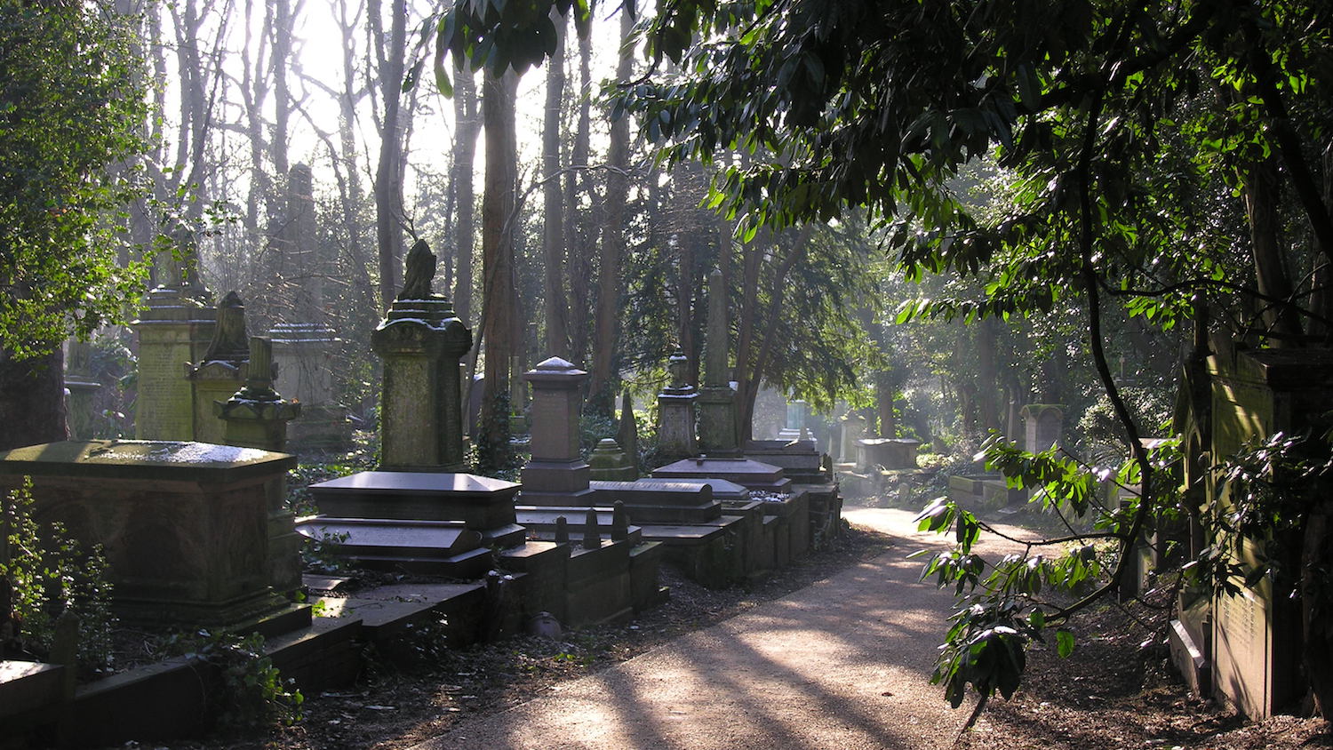 Highgate Cemetery - west path