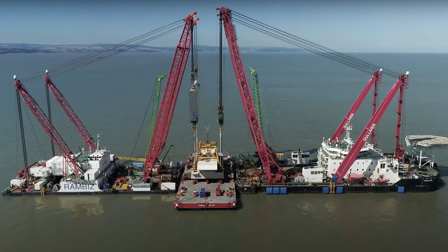 Balfour passes digital accuracy test ay Hinkley Point C: an image of an intake head being lowered into position