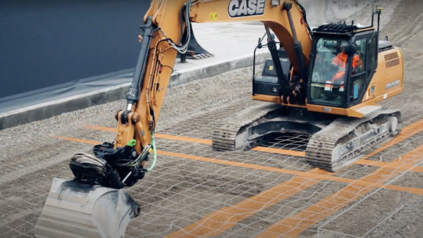 Autonomous technology in action: Leica Geosystems has combined its MC1 machine control software with safe working zone technology