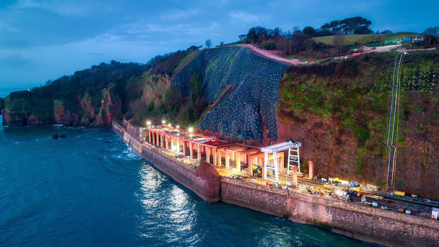 Photo Morgan Sindall Infrastructure working on the Parson's Tunnel between Dawlish and Holcombe